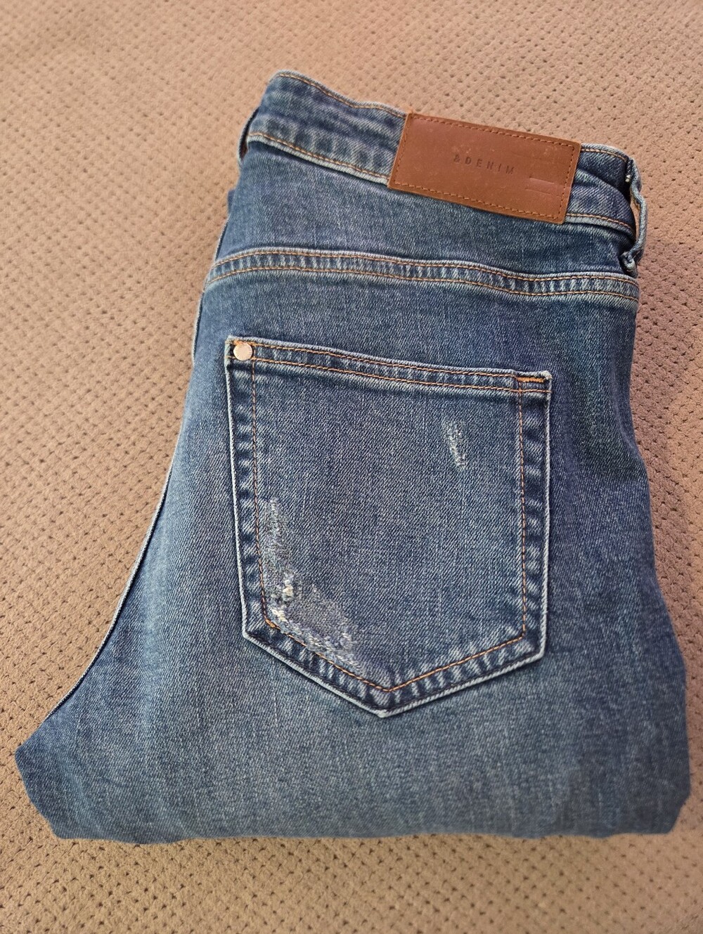H&m &Denim girlfriend fit regular waist distressed blue jeans women's size 27